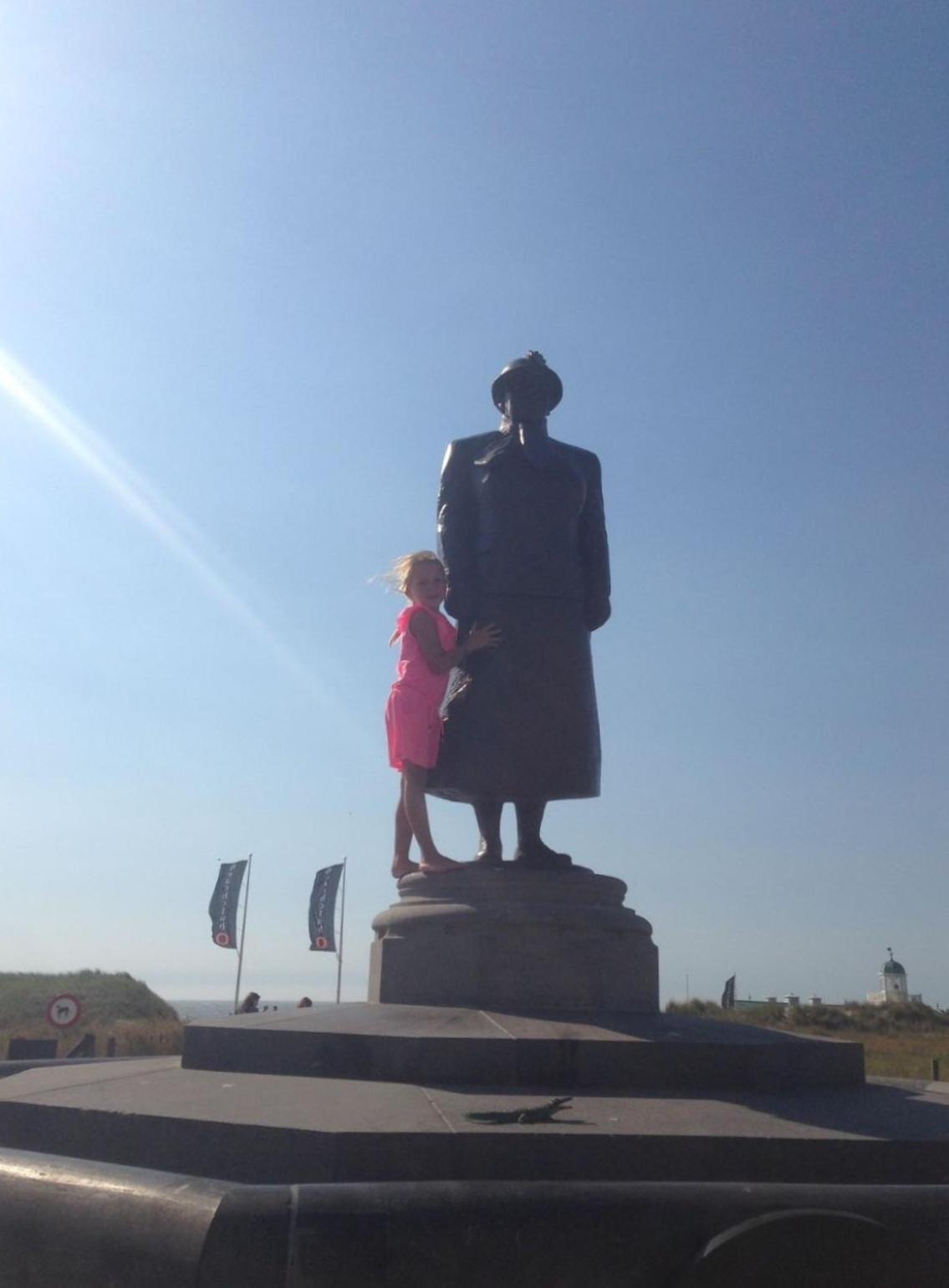 Beach Rose, 1 Free Parking, 2 Min. From Beach, Jacuzzi Noordwijk Luaran gambar